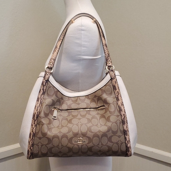 Coach Signature Beige and White Shoulder Bag - Picture 2 of 12